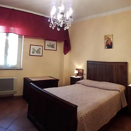 Cascina San Secondo Semesterbostad *